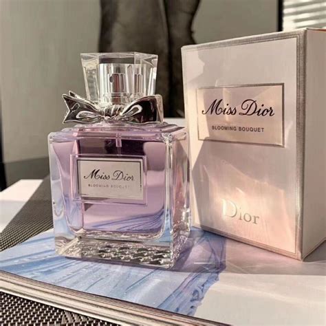 dior 口紅包|迪奧香水.